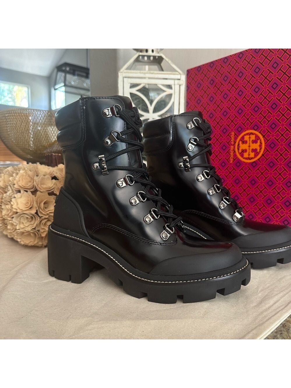 New Tory Burch leather lug solo hiker boots - Picture 4 of 9